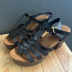 Leather black and brown women’s size 10 platform wedges